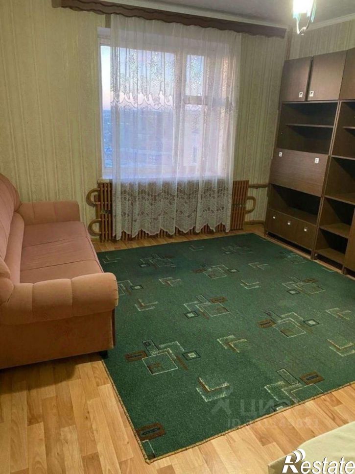 4-комн квартира мкр Макаренко, 40,  д. 40