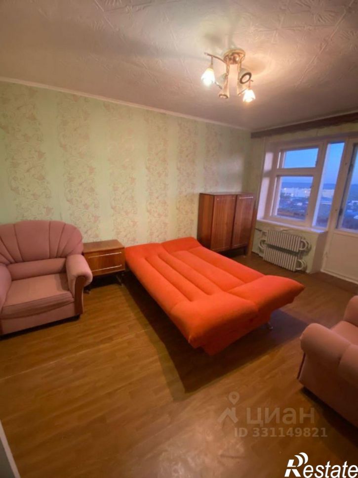 4-комн квартира мкр Макаренко, 40,  д. 40