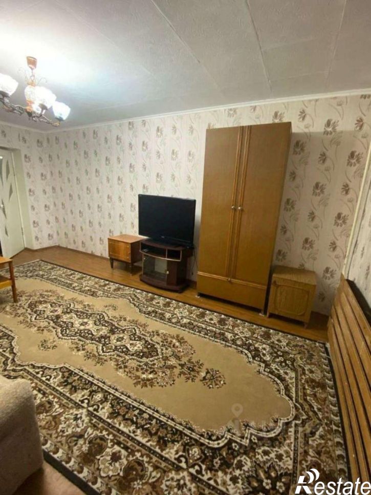 4-комн квартира мкр Макаренко, 40,  д. 40
