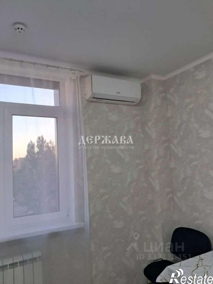 1-комн квартира мкр Космос, 11,  д. 11