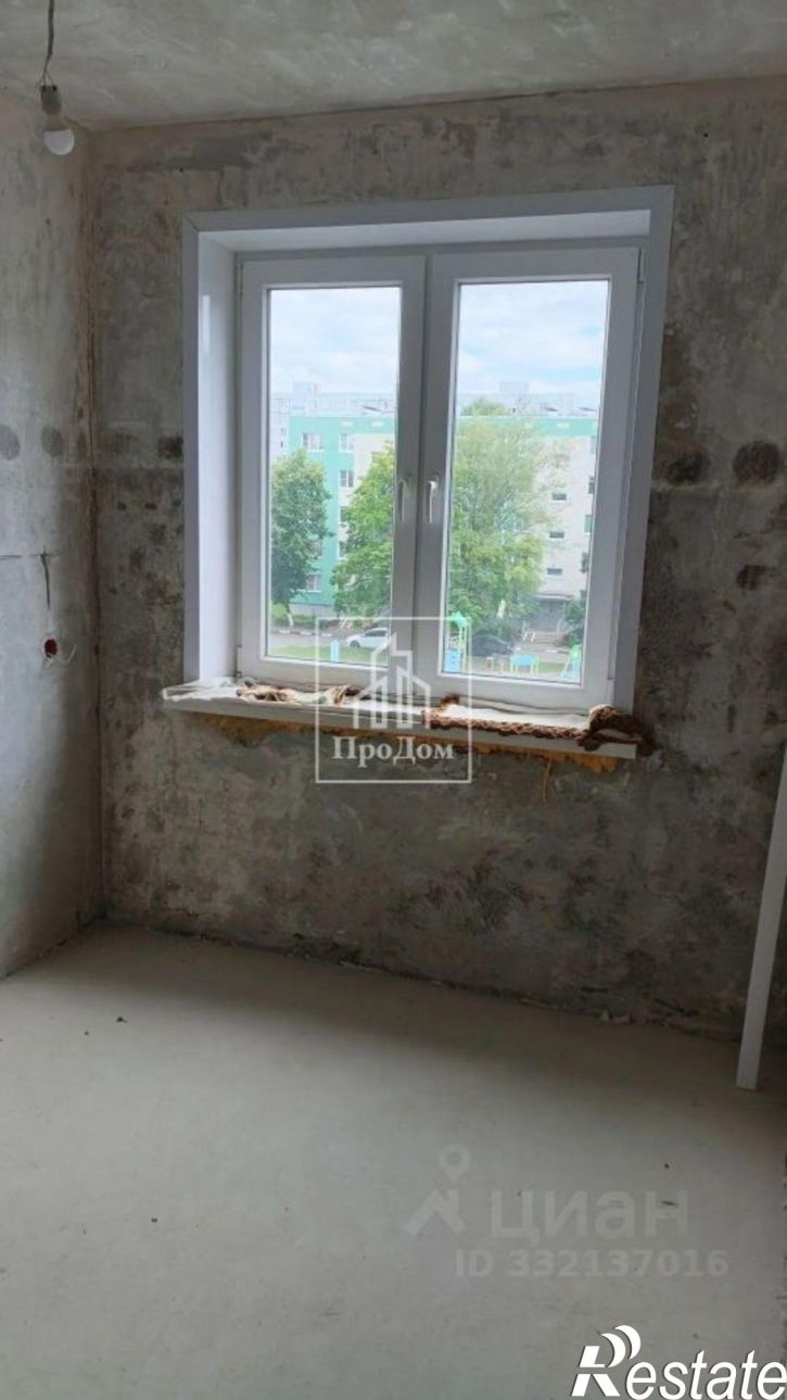 4-комн квартира мкр Жукова, 8,  д. 8