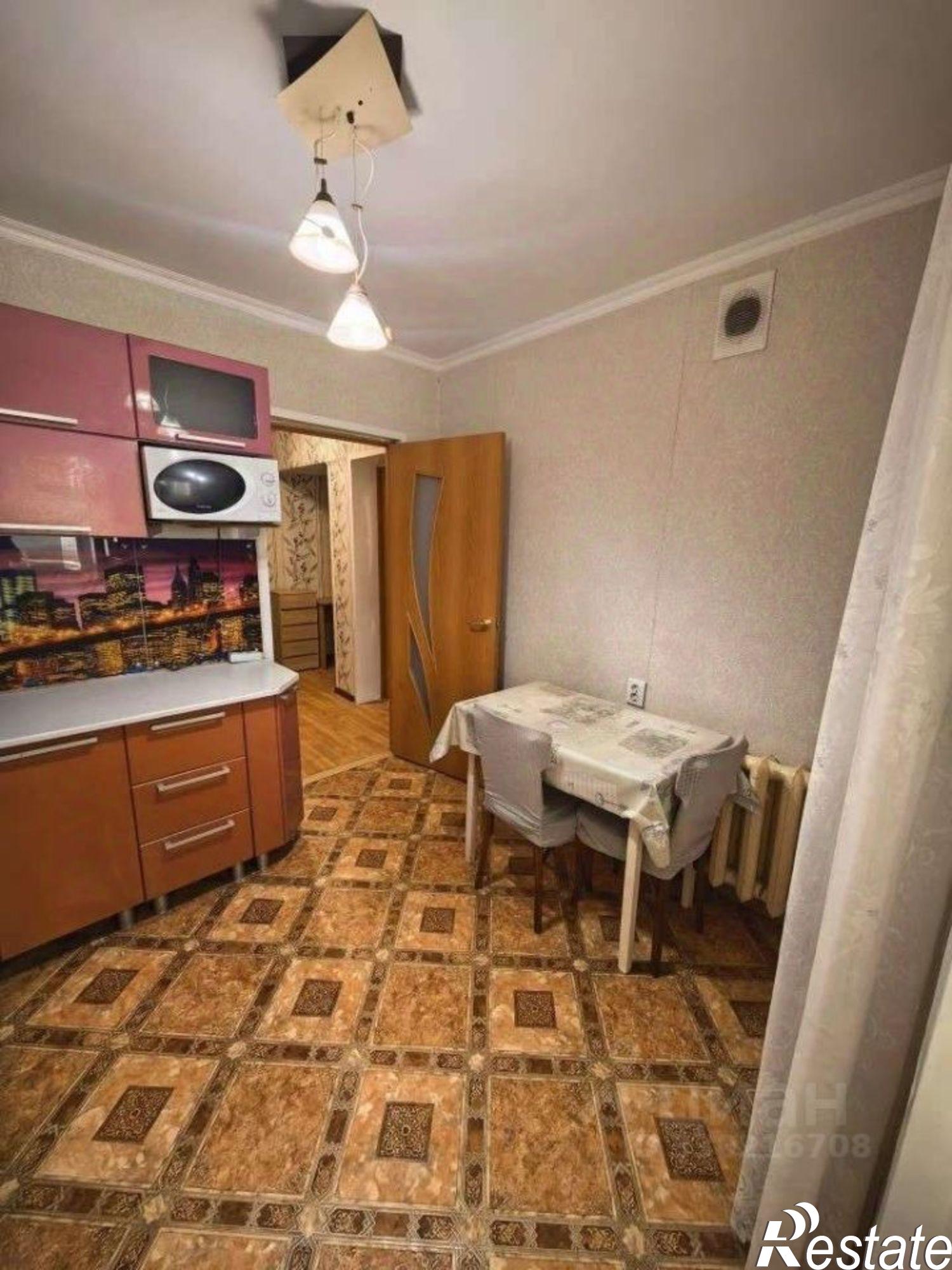 Сдать квартиру за 18 000 рублей на мкр Космос, 1б