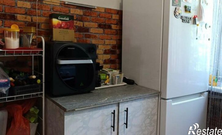 2-комн квартира мкр Лебединец, 20,  д. 20