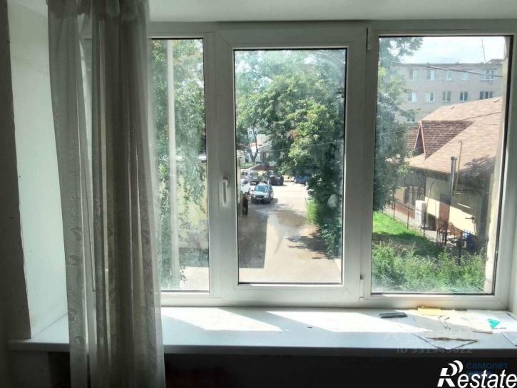Комната мкр Горняк, 18,  д. 18