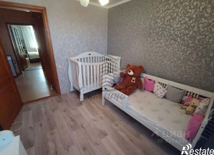 3-комн квартира ул Хмелева, 4,  д. 4