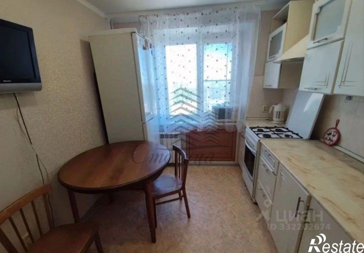 3-комн квартира ул Хмелева, 4,  д. 4