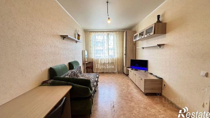 1-комн квартира мкр Заречье, 12,  д. 12