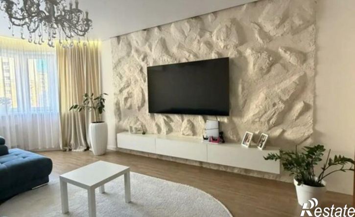 3-комн квартира Степной мкр, 24,  д. 24