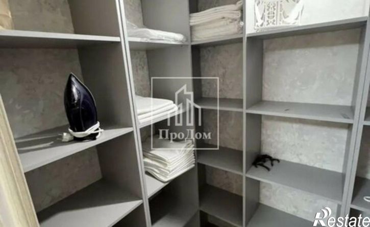 3-комн квартира Интернациональный мкр, 47,  д. 47