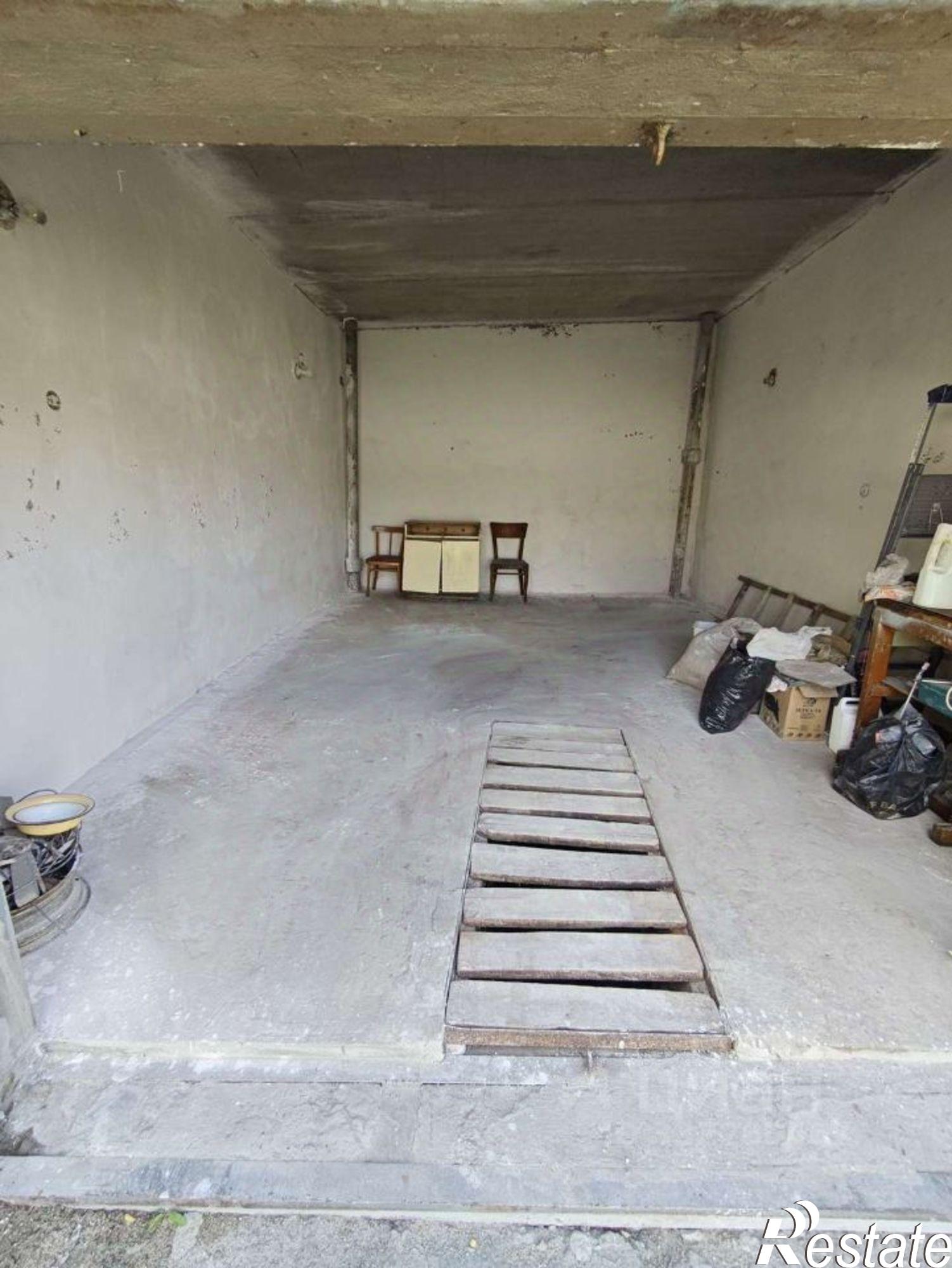 Купить гараж, место в паркинге за 335 016 рублей на Студенческий мкр, 20