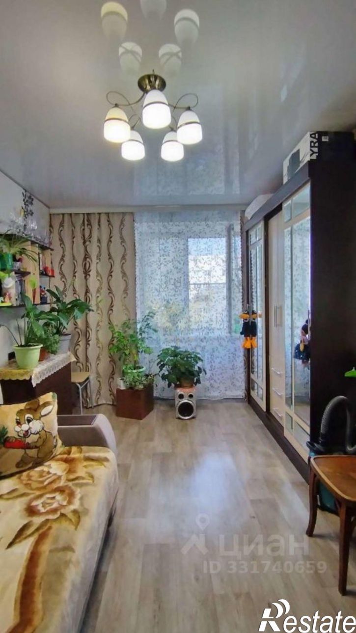 2-комн квартира мкр Макаренко, 1,  д. 1