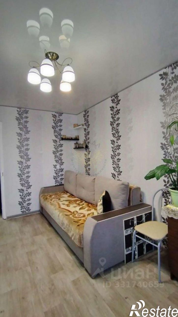 2-комн квартира мкр Макаренко, 1,  д. 1
