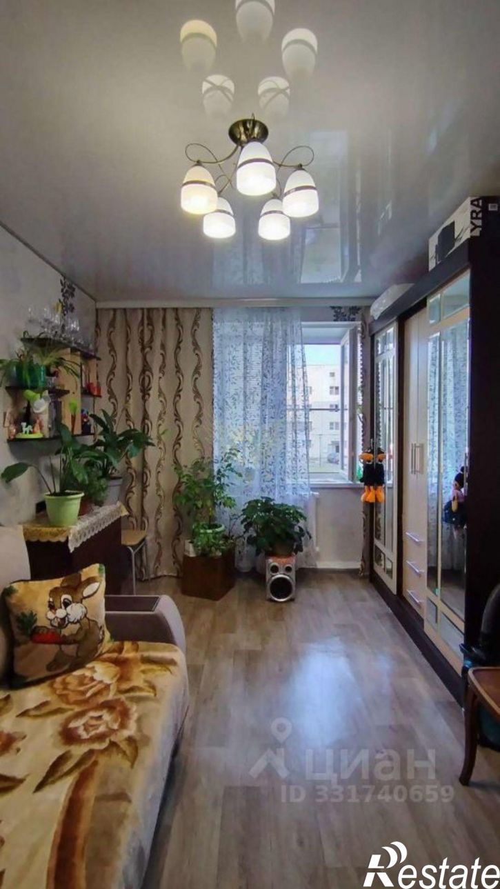 2-комн квартира мкр Макаренко, 1,  д. 1