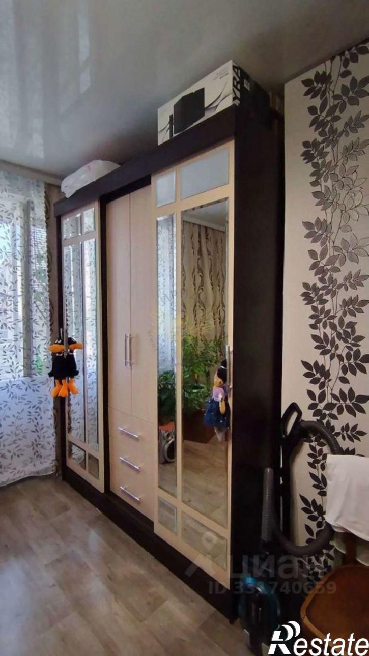 2-комн квартира мкр Макаренко, 1,  д. 1
