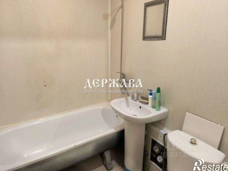 2-комн квартира мкр Горняк, 11,  д. 11