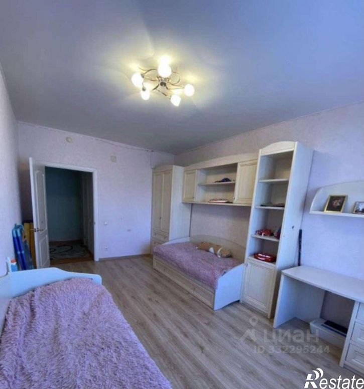 3-комн квартира Степной мкр, 34,  д. 34