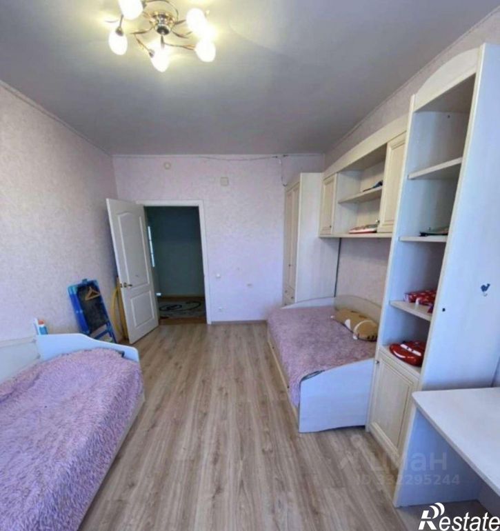 3-комн квартира Степной мкр, 34,  д. 34