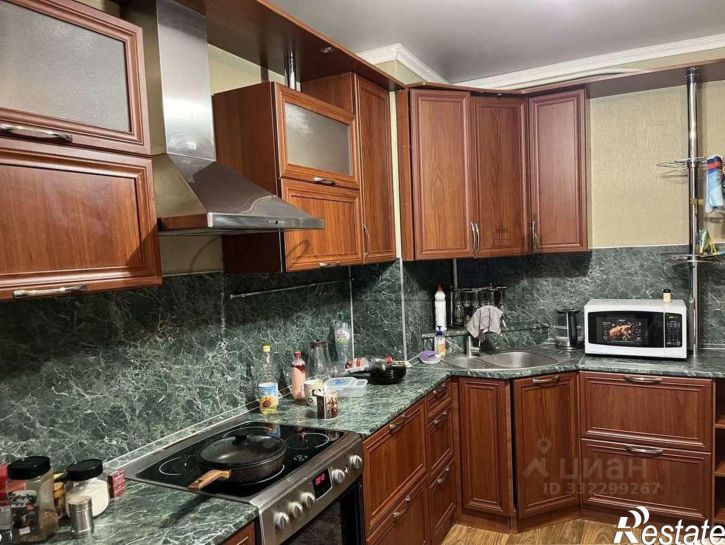 3-комн квартира мкр Королева, 8,  д. 8