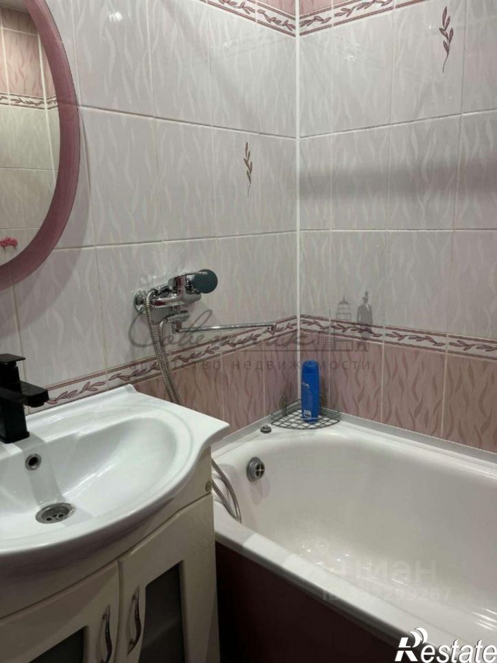 3-комн квартира мкр Королева, 8,  д. 8