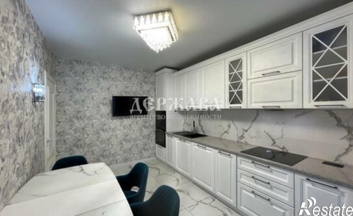 2-комн квартира микрорайон Садовые Кварталы, 1