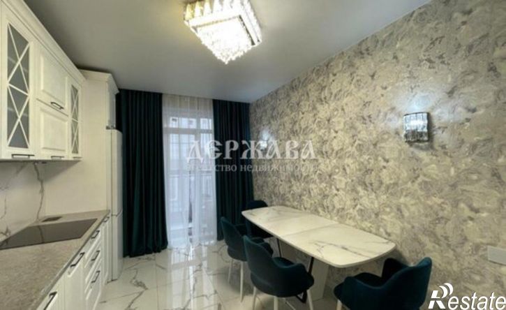 2-комн квартира микрорайон Садовые Кварталы, 1