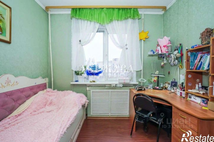 3-комн квартира Солнечный мкр, 15,  д. 15