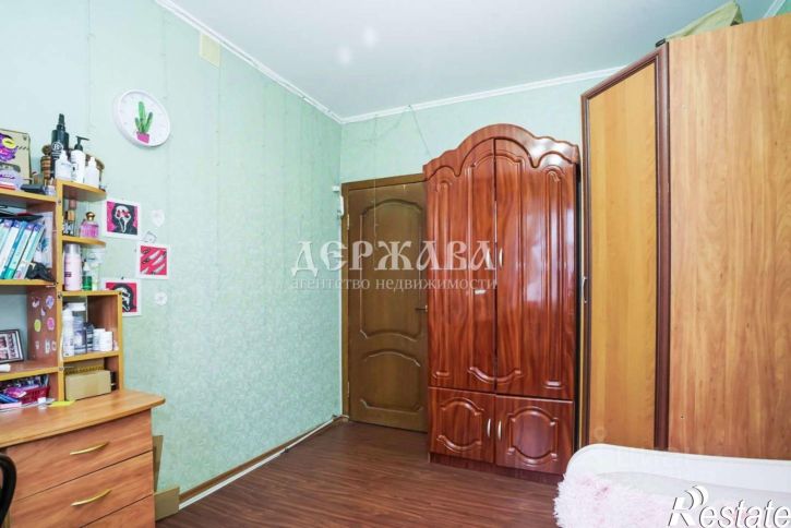 3-комн квартира Солнечный мкр, 15,  д. 15