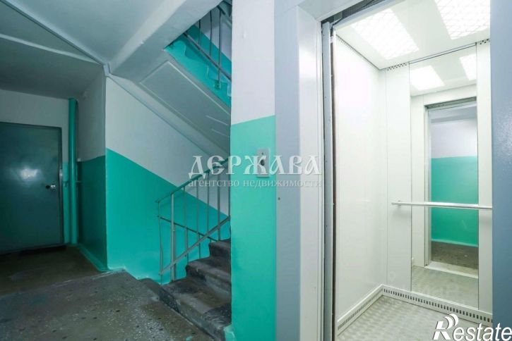 3-комн квартира Солнечный мкр, 15,  д. 15