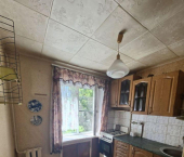 2-комн, 45кв м, этаж 2/5 мкр Горняк, 22