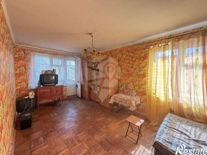 3-комн квартира Весенний мкр, 6,  д. 6