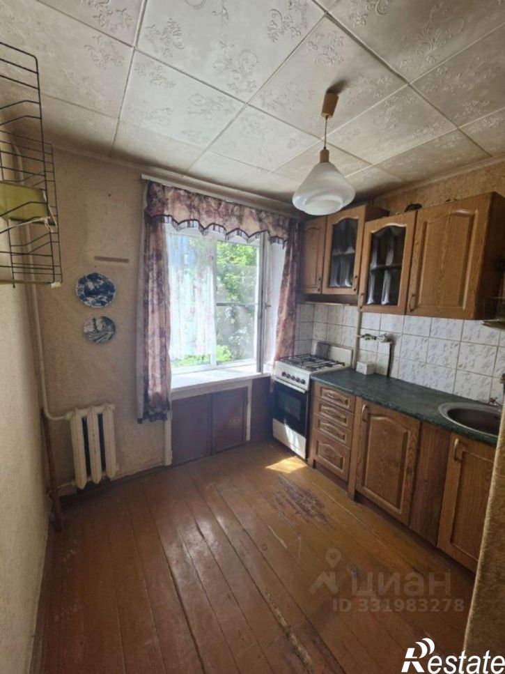 2-комн квартира мкр Горняк, 22,  д. 22