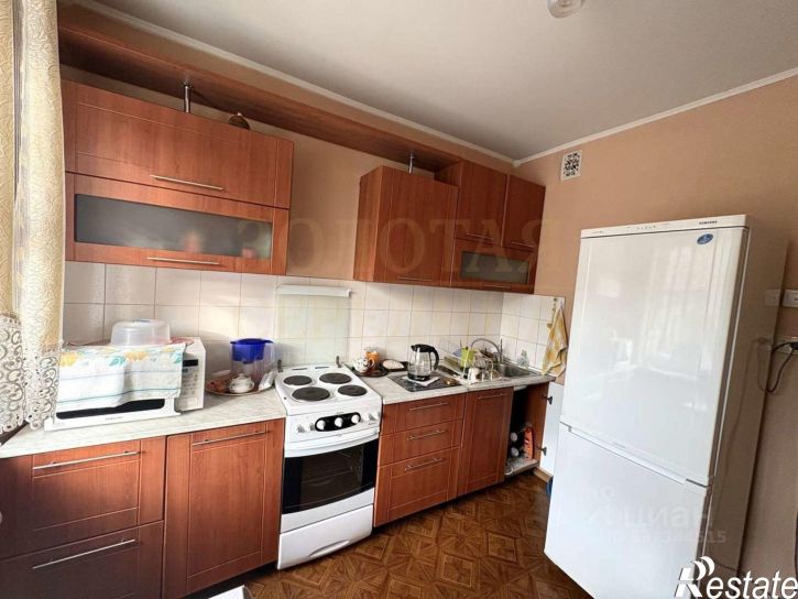 3-комн квартира мкр Королева, 11,  д. 11