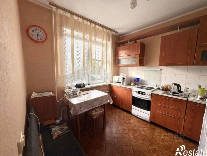 3-комн квартира мкр Королева, 11,  д. 11