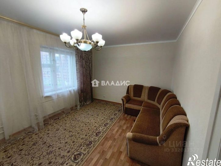 2-комн квартира мкр Космос, 13,  д. 13