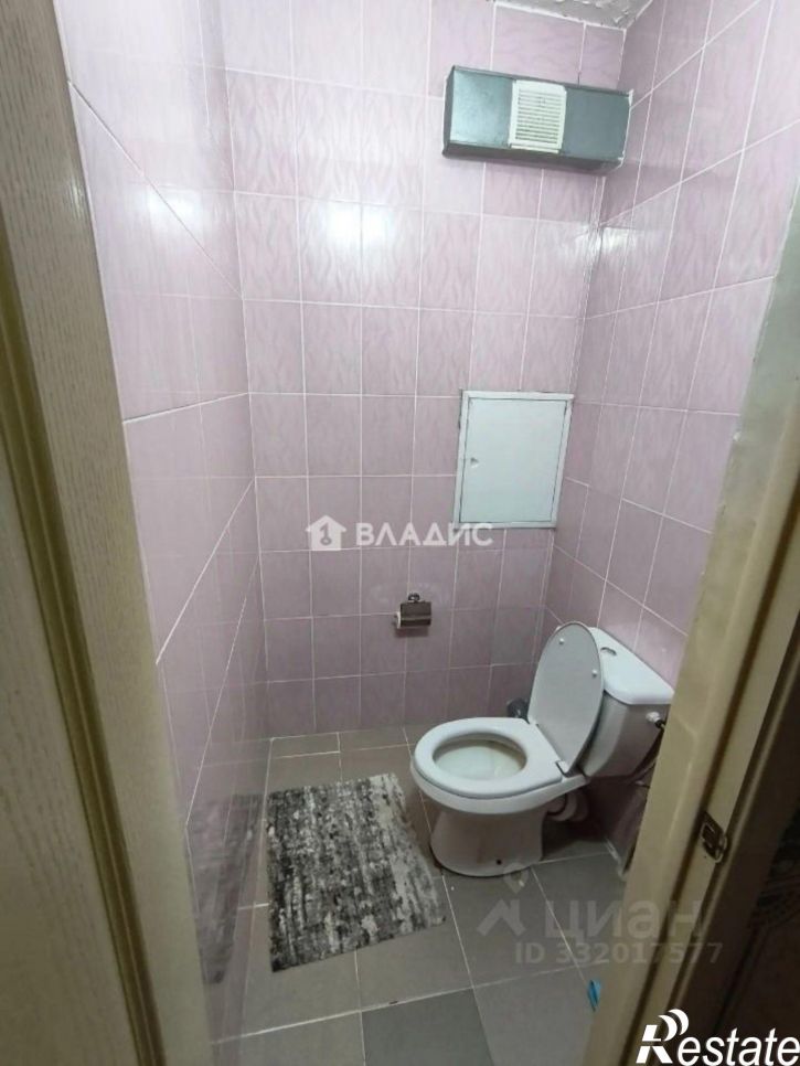 2-комн квартира мкр Космос, 13,  д. 13