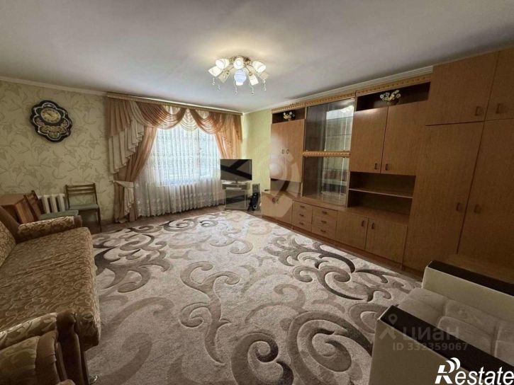1-комн квартира мкр Приборостроитель, 11,  д. 11