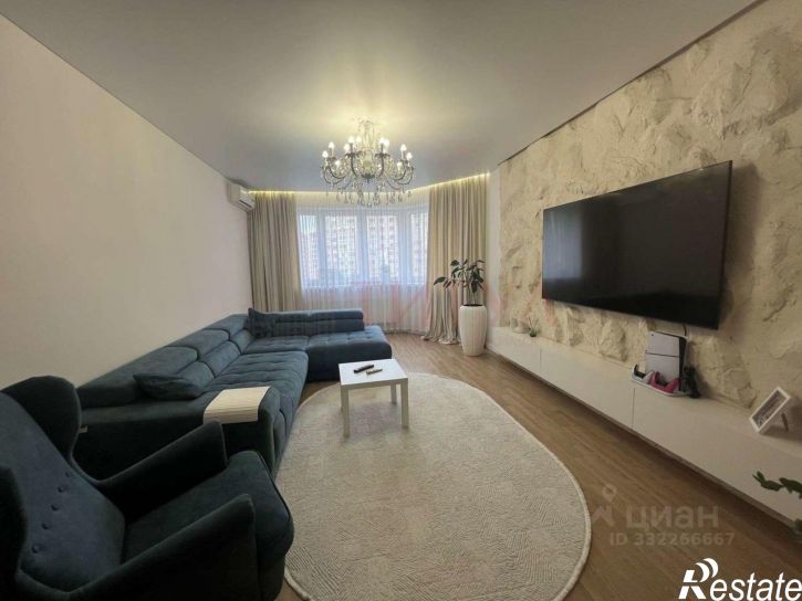 3-комн квартира Степной мкр, 25,  д. 25