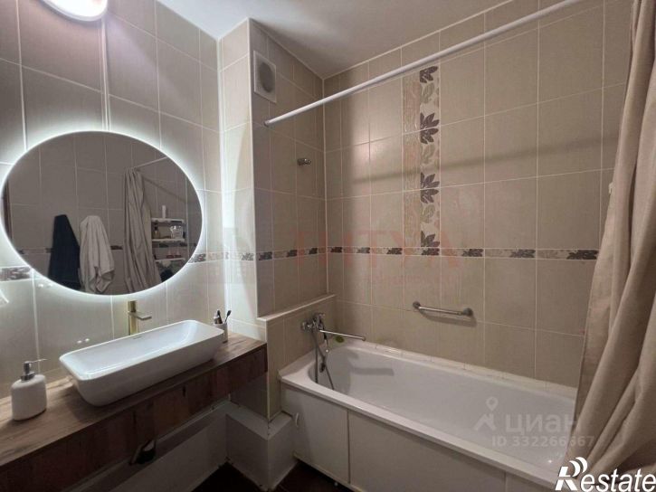 3-комн квартира Степной мкр, 25,  д. 25