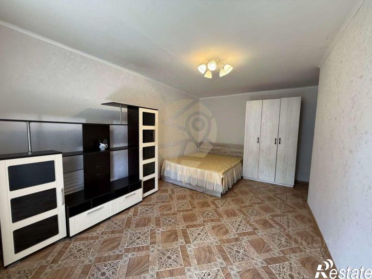 2-комн квартира мкр Приборостроитель, 18,  д. 18