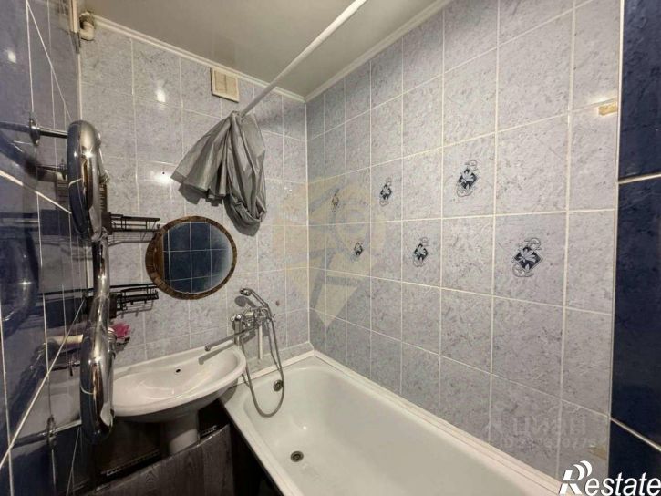 2-комн квартира мкр Приборостроитель, 18,  д. 18