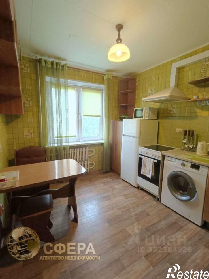 3-комн квартира мкр Макаренко, 38,  д. 38
