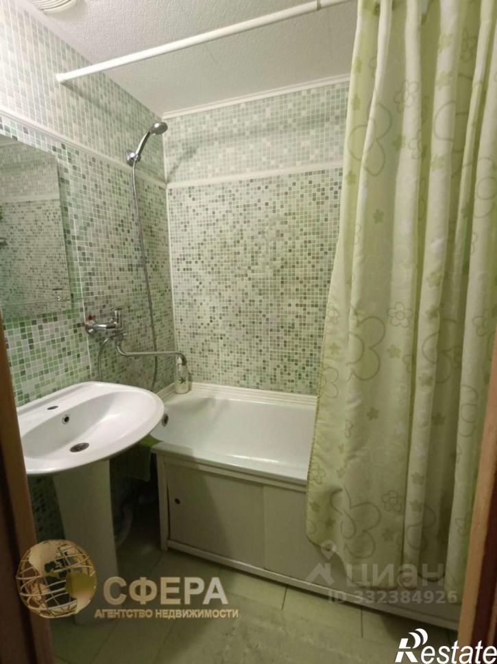 3-комн квартира мкр Макаренко, 38,  д. 38