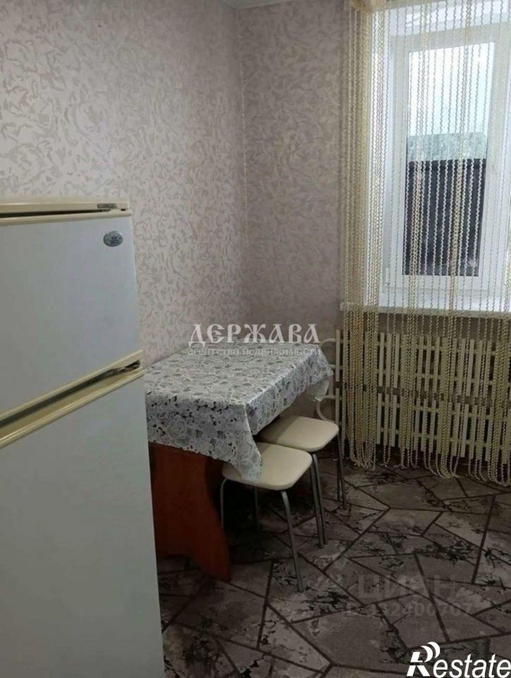 1-комн квартира мкр Космос, 4,  д. 4
