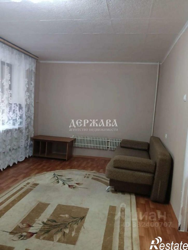 1-комн квартира мкр Космос, 4,  д. 4