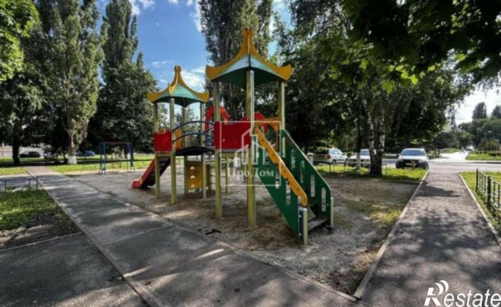 1-комн квартира мкр Молодогвардеец, 1,  д. 1