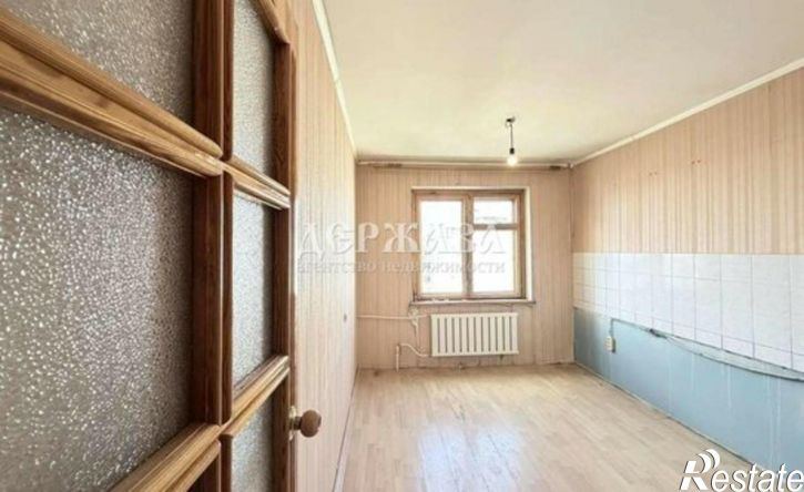 3-комн квартира Юбилейный мкр, 4,  д. 4