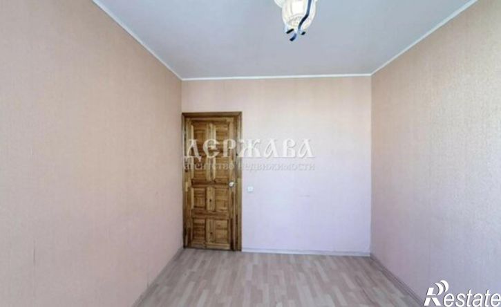 3-комн квартира Юбилейный мкр, 4,  д. 4