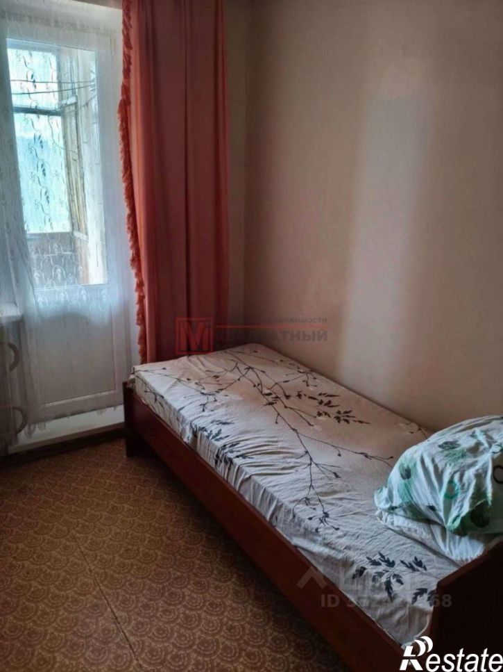 4-комн квартира мкр Буденного, 8,  д. 8