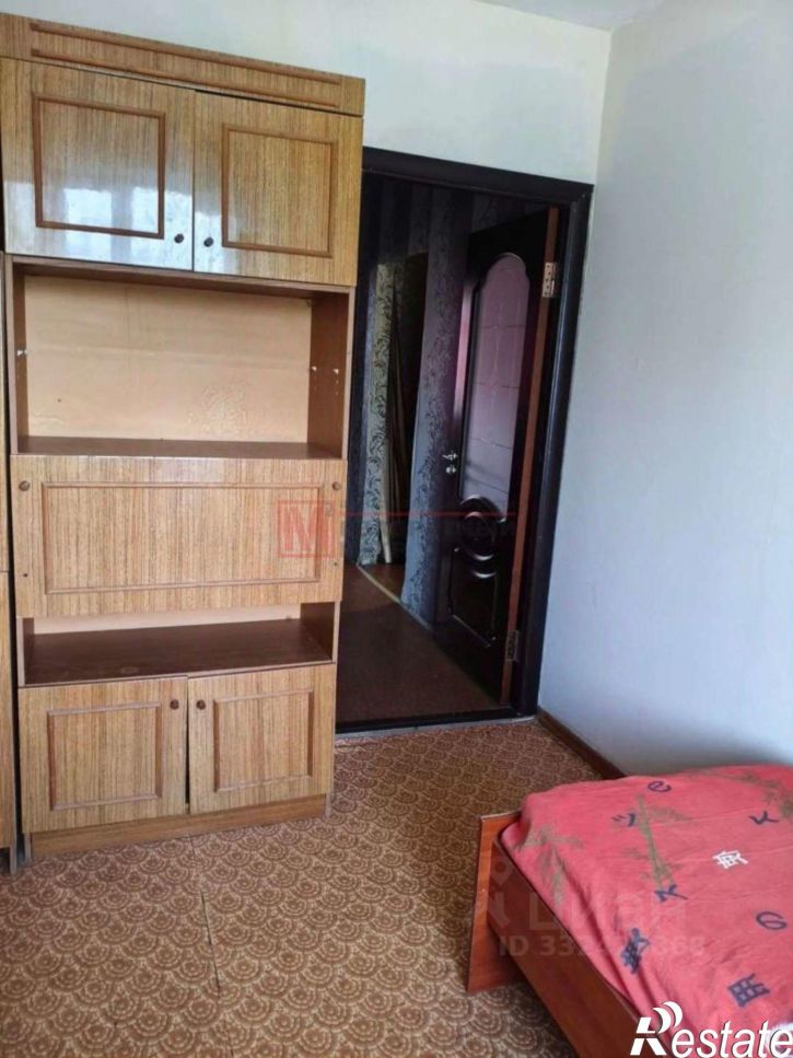 4-комн квартира мкр Буденного, 8,  д. 8