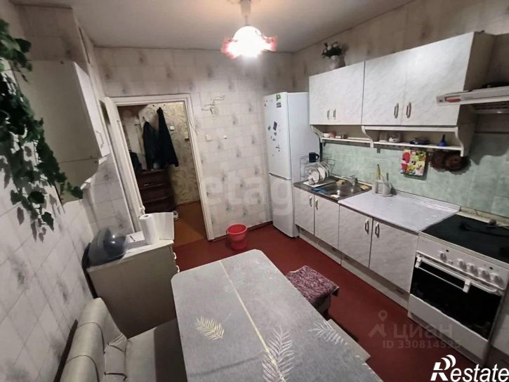 4-комн квартира мкр Конева, 1,  д. 1
